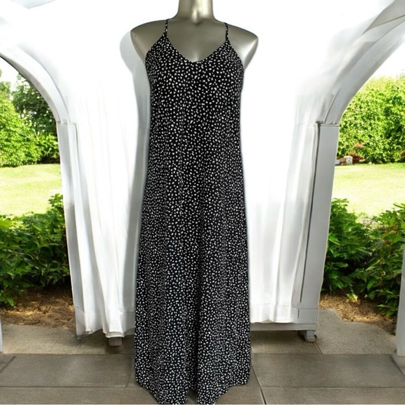 Old Navy Dresses & Skirts - 💟Women’s Old  Navy Black Patterned Long Dress